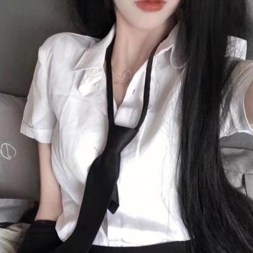 濶少艳福